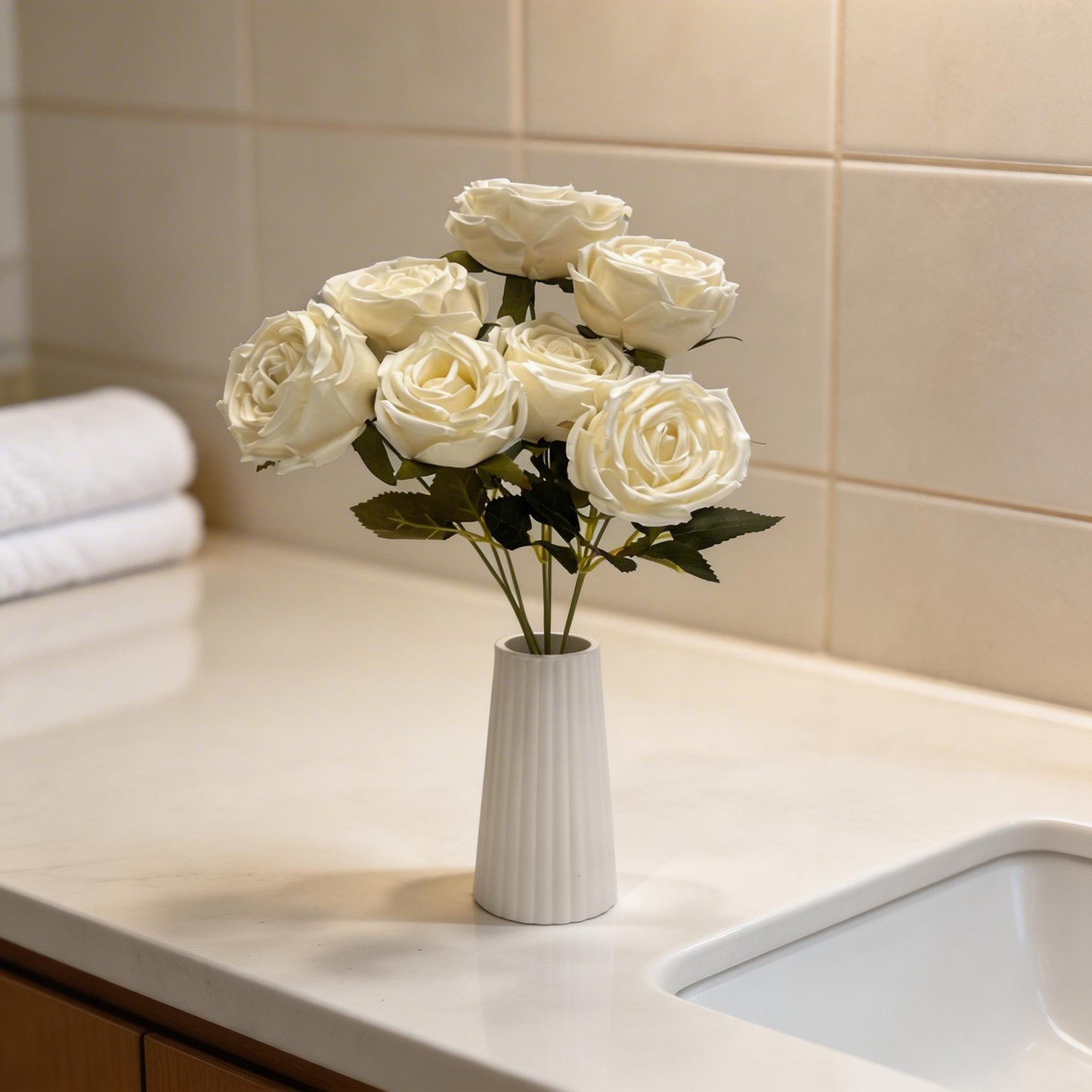 7'Lİ BEYAZ GÜL DEMETİ YAPAY 43CM BOY