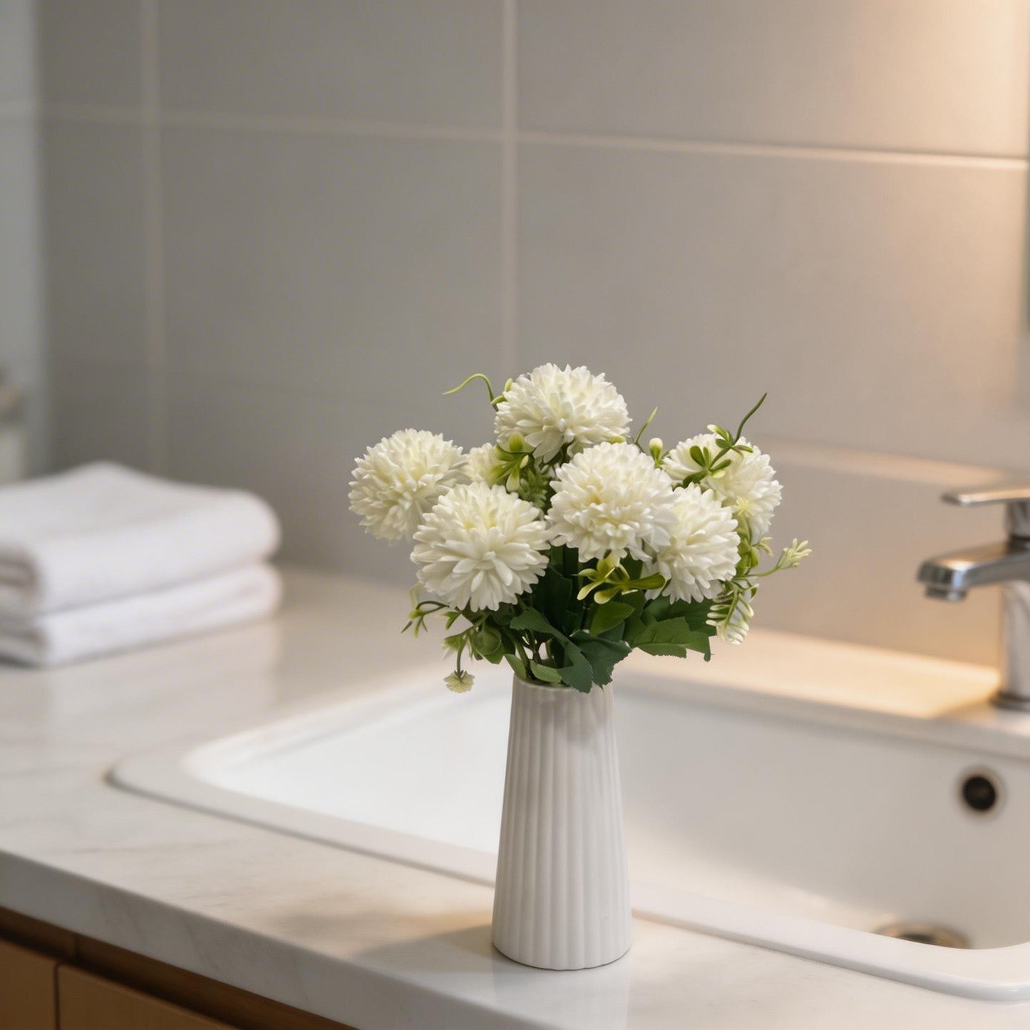 BEYAZ KRİZANTEM YAPAY 7 DALLI , BOY 35 CM